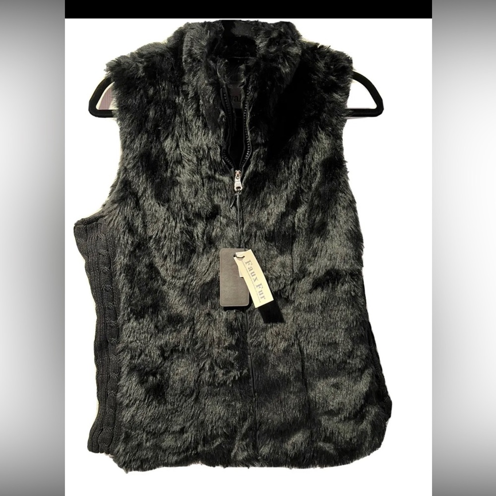 NWT Women’s Faux Fur Vest Large